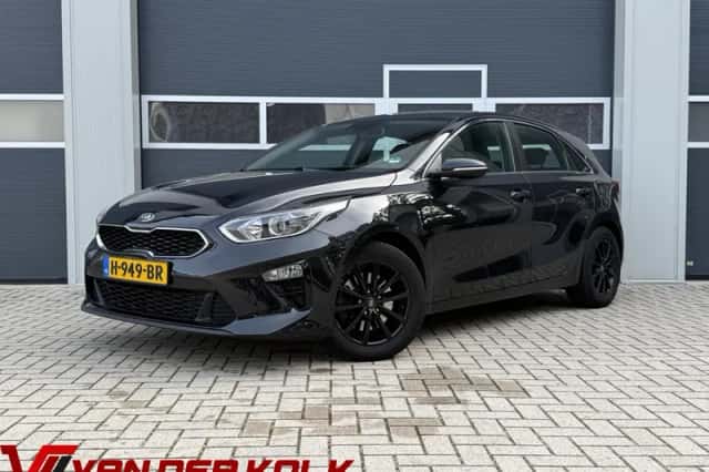 Kia Ceed (2020) thumbnail 1