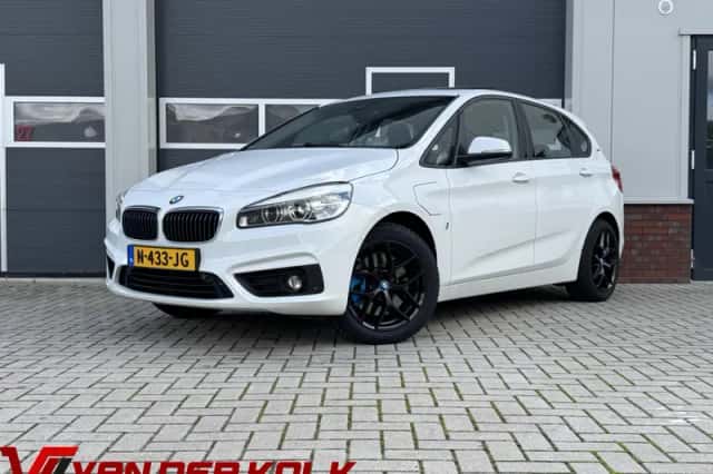 BMW 2-Serie Active Tourer (2017) thumbnail 1