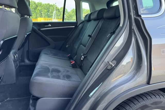 Volkswagen Tiguan (2011) thumbnail 6