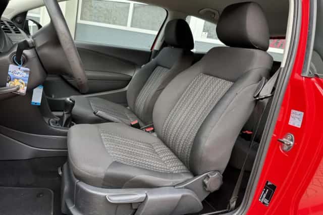 Volkswagen Polo (2016) thumbnail 5