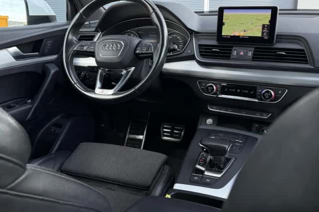 Audi Q5 (2020) thumbnail 3