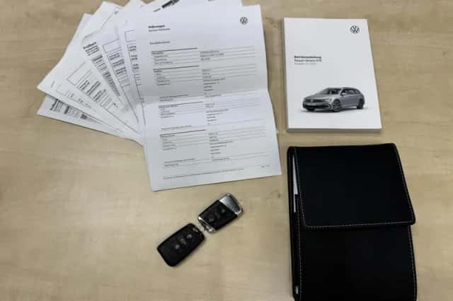 Volkswagen Passat (2021) thumbnail 4