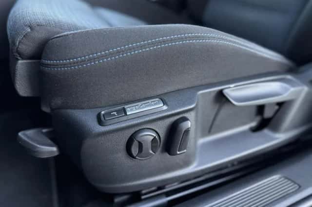 Volkswagen Passat (2021) thumbnail 6