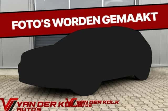 Volkswagen Touran (2018) thumbnail 2