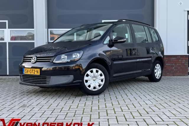 Volkswagen Touran (2011) thumbnail 1