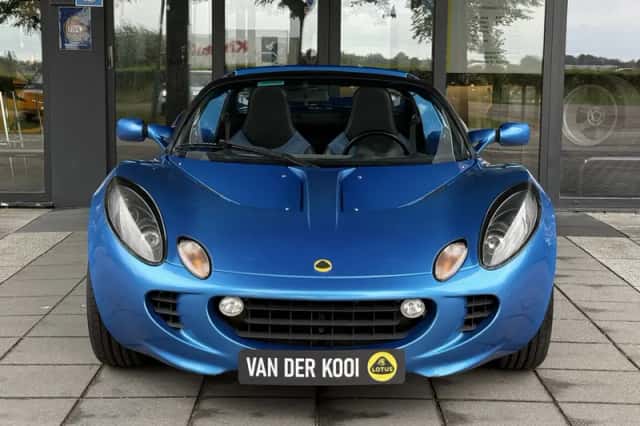 Lotus Elise (2001) thumbnail 2