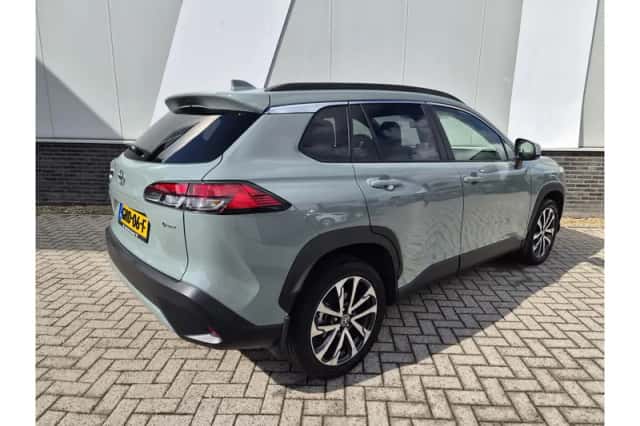 Toyota Corolla Cross (2024) thumbnail 4