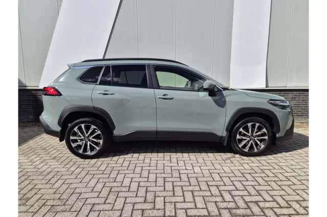 Toyota Corolla Cross (2024) thumbnail 6
