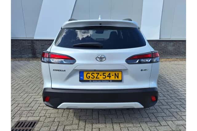 Toyota Corolla Cross (2024) thumbnail 5