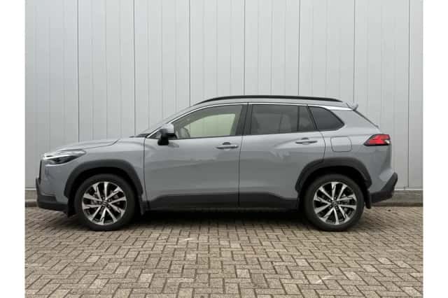 Toyota Corolla Cross (2024) thumbnail 2