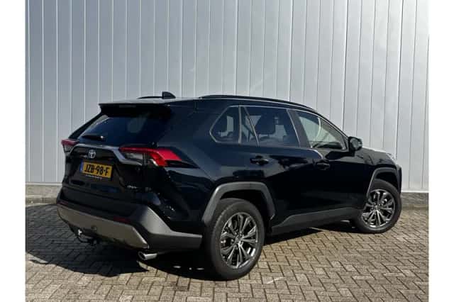 Toyota RAV4 (2025) thumbnail 4