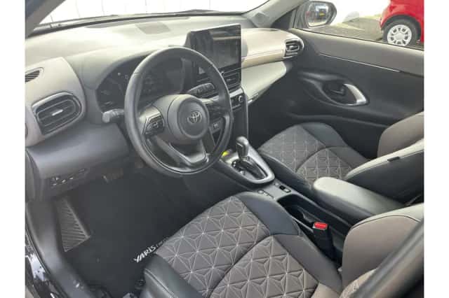 Toyota Yaris Cross (2025) thumbnail 6