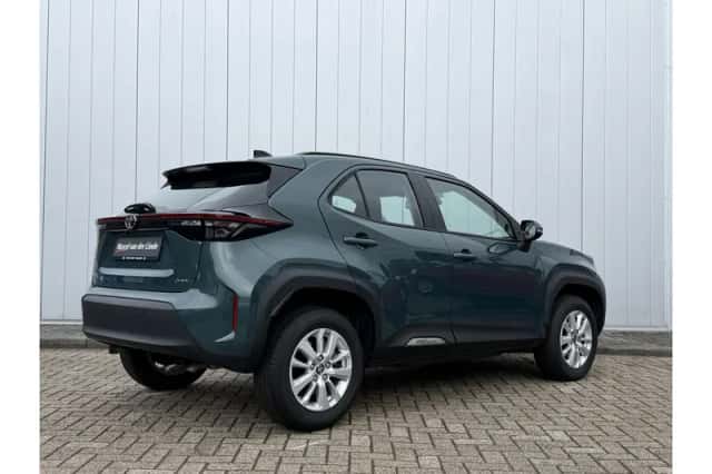 Toyota Yaris Cross (2025) thumbnail 4