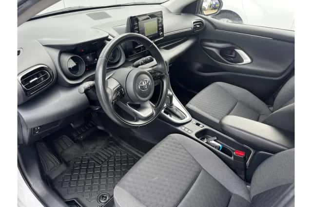 Toyota Yaris (2020) thumbnail 6