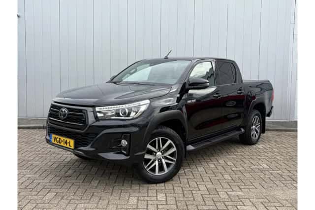 Toyota Hilux (2020) thumbnail 1