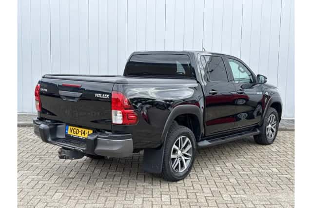 Toyota Hilux (2020) thumbnail 5