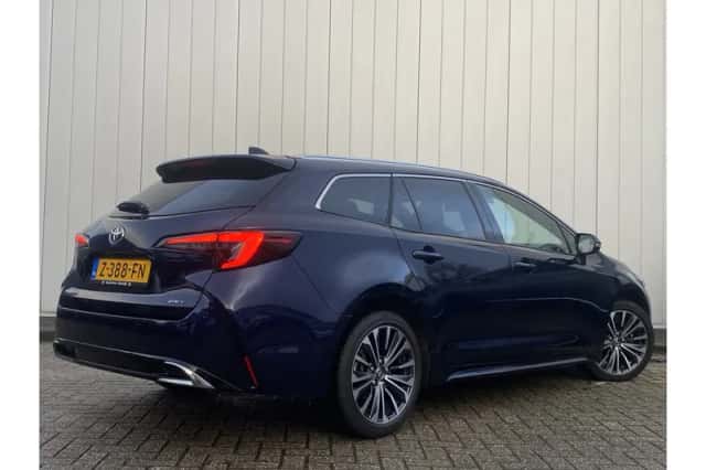 Toyota Corolla (2024) thumbnail 3
