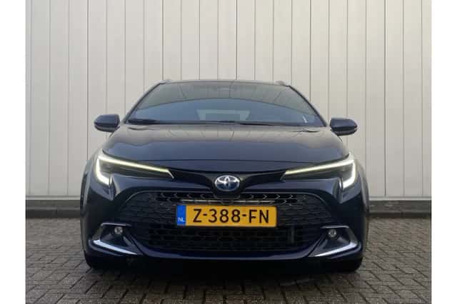 Toyota Corolla (2024) thumbnail 4