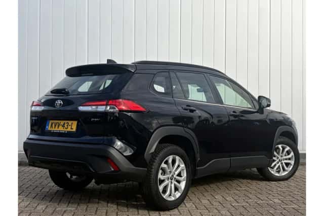 Toyota Corolla Cross (2024) thumbnail 3