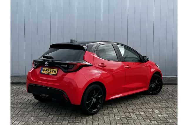 Toyota Yaris (2022) thumbnail 4