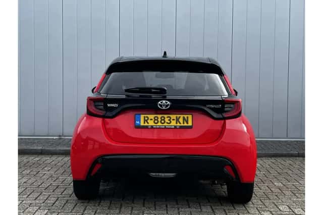 Toyota Yaris (2022) thumbnail 5