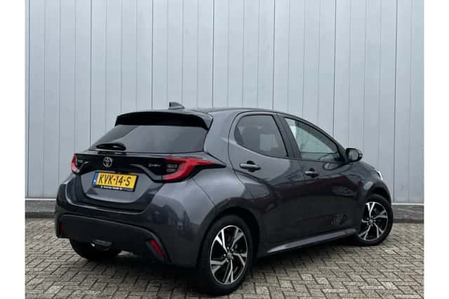 Toyota Yaris (2024) thumbnail 4