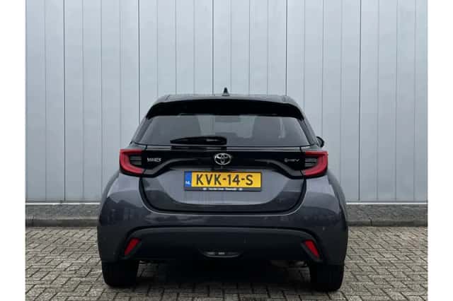 Toyota Yaris (2024) thumbnail 6