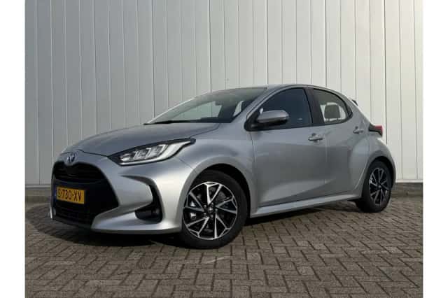 Toyota Yaris (2023) thumbnail 1