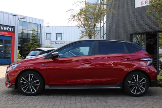 Hyundai i20 (2023) thumbnail 2