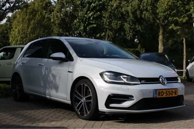 Volkswagen Golf (2017) thumbnail 6