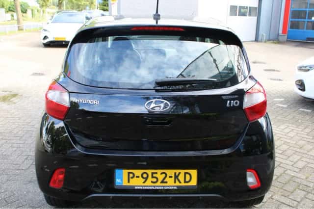 Hyundai i10 (2022) thumbnail 4