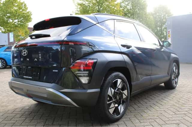 Hyundai Kona (2023) thumbnail 5
