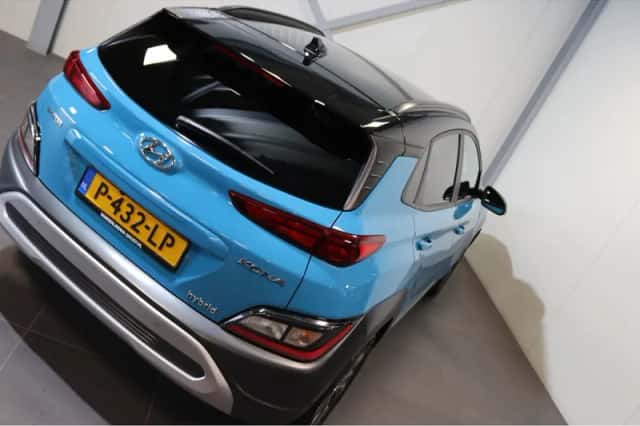 Hyundai Kona (2022) thumbnail 4