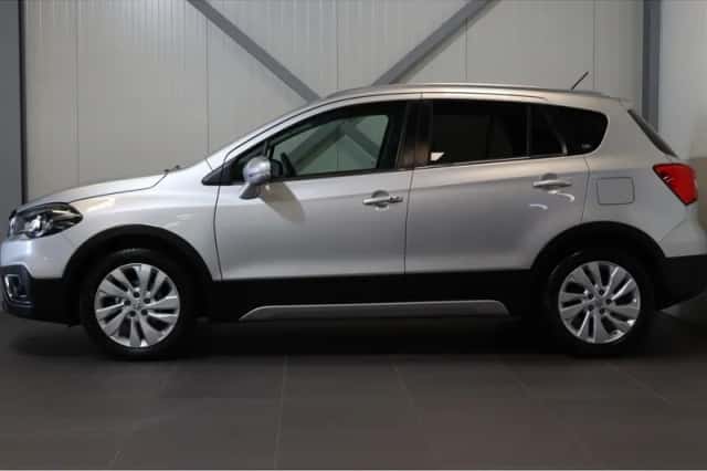 Suzuki S-Cross (2019) thumbnail 2