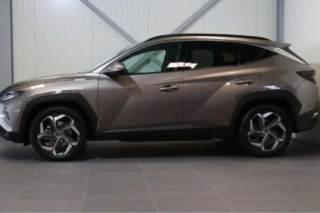 Hyundai Tucson (2023) thumbnail 2