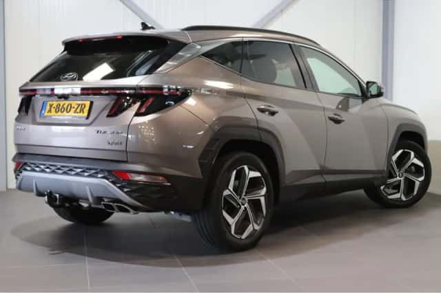 Hyundai Tucson (2023) thumbnail 3