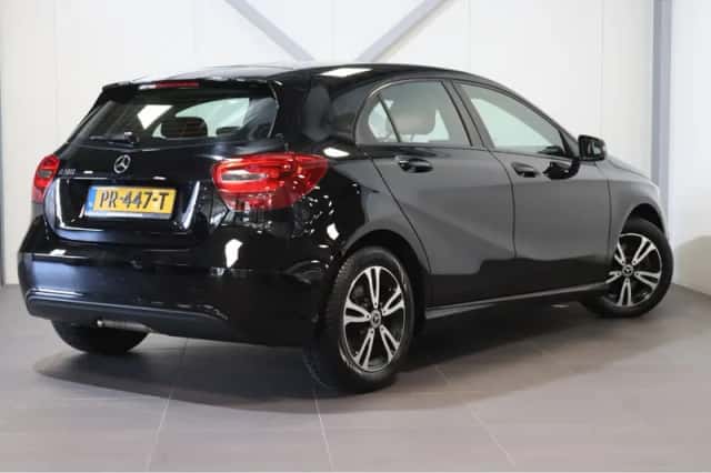 Mercedes-Benz A-Klasse (2017) thumbnail 3