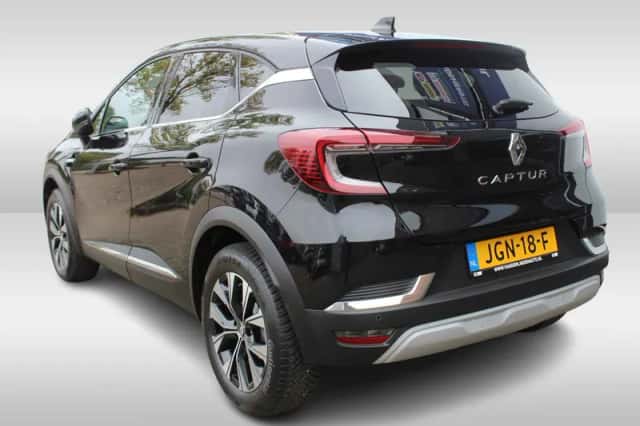 Renault Captur (2024) thumbnail 4