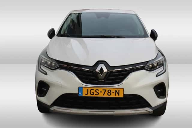 Renault Captur (2024) thumbnail 2