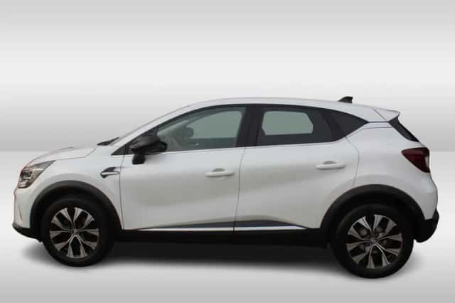 Renault Captur (2024) thumbnail 3