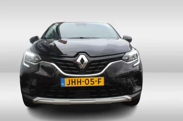 Renault Captur (2024) thumbnail 2