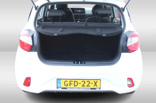 Hyundai i10 (2024) thumbnail 6