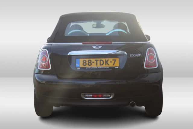MINI Cooper (2012) thumbnail 5