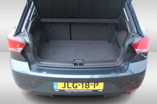 SEAT Ibiza (2023) thumbnail 6