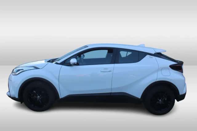 Toyota C-HR (2023) thumbnail 3