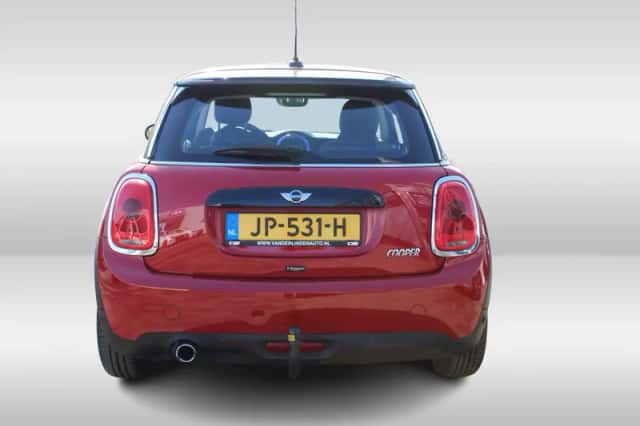 MINI Cooper (2016) thumbnail 5