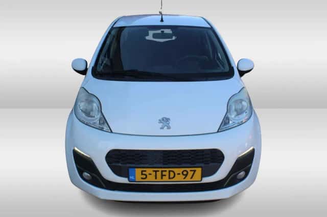 Peugeot 107 (2014) thumbnail 2