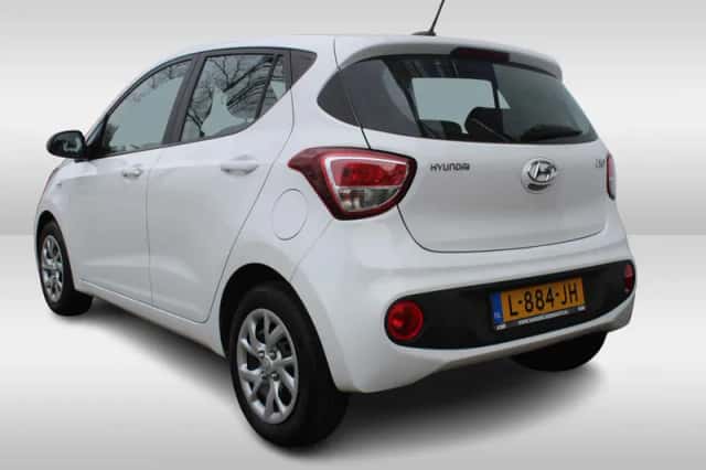 Hyundai i10 (2019) thumbnail 4