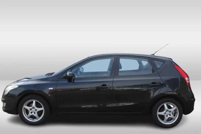Hyundai i30 (2007) thumbnail 3