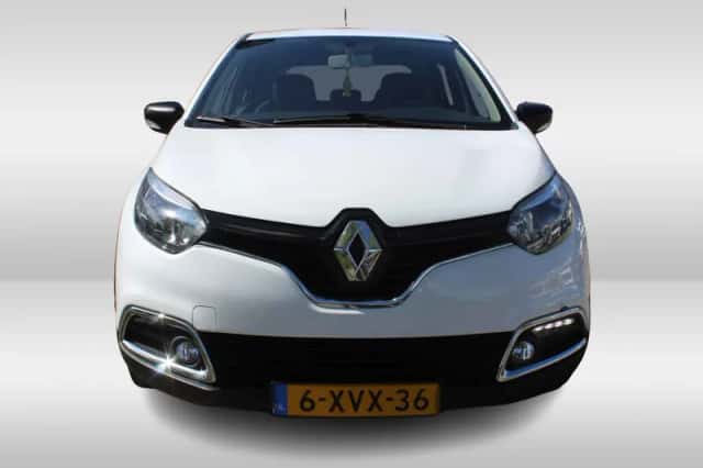 Renault Captur (2014) thumbnail 2
